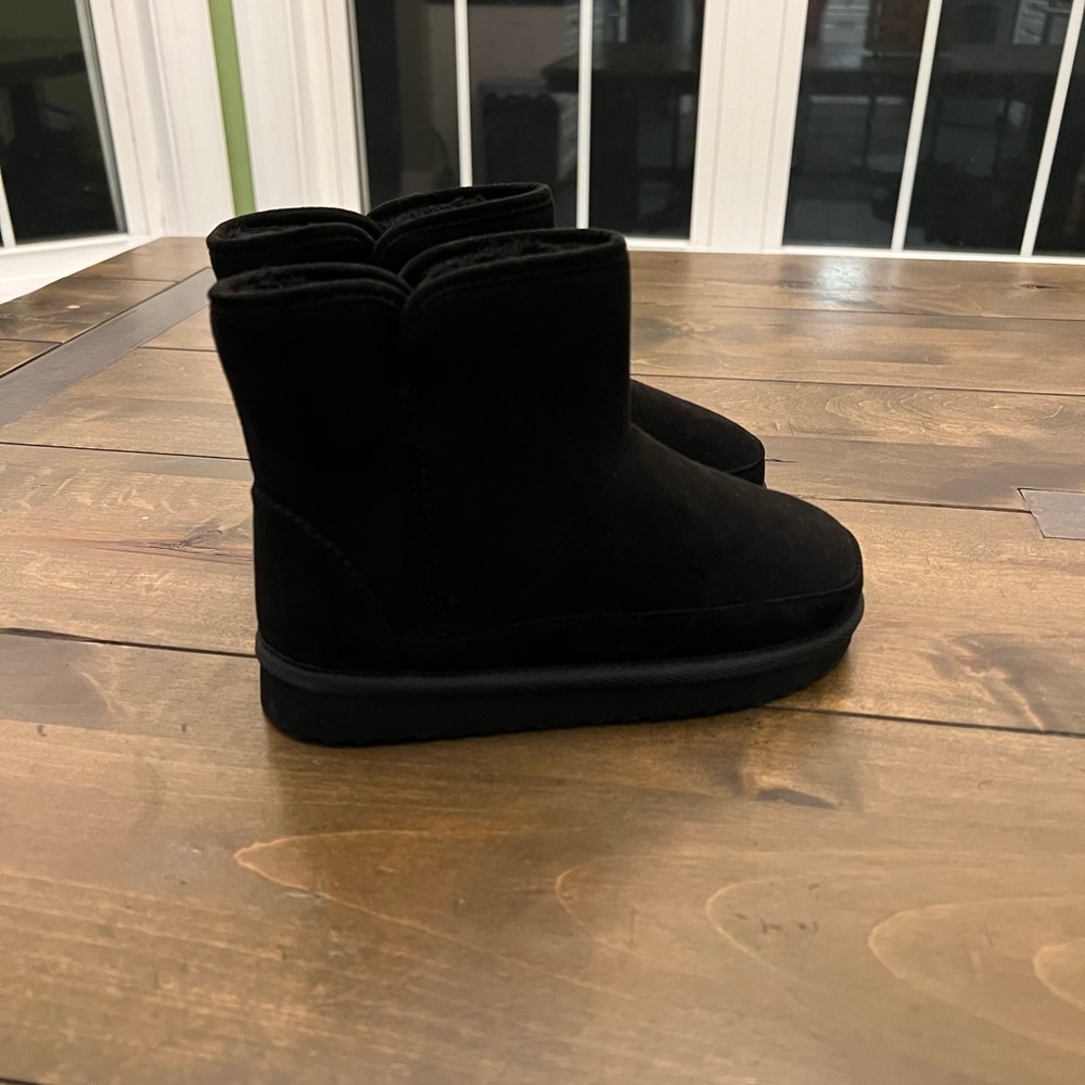Old Navy Slip On Booties